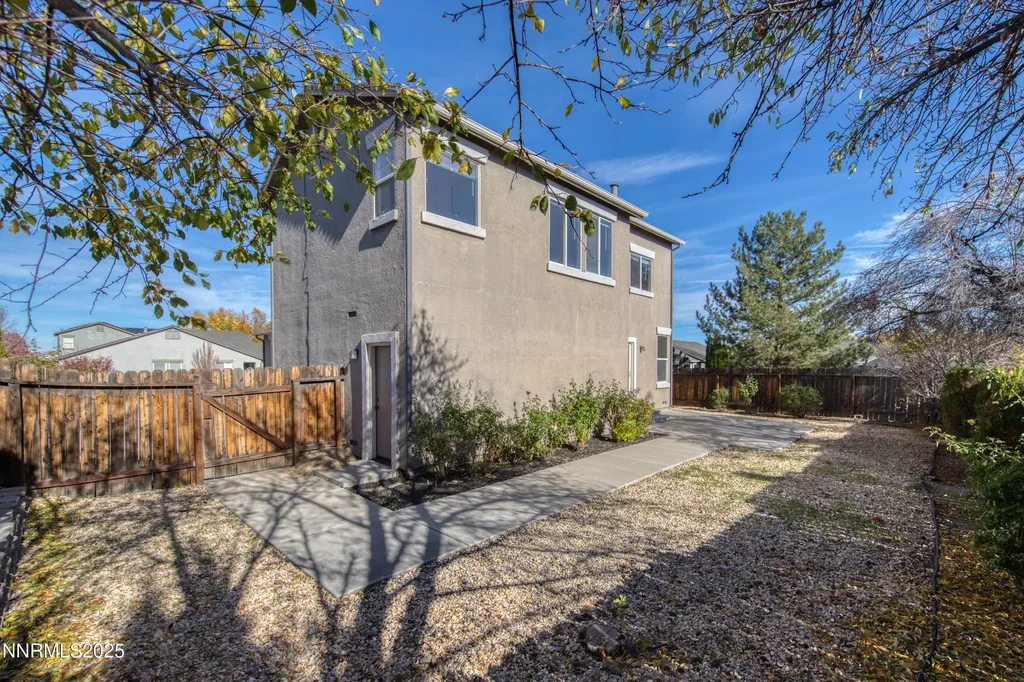 5707 Rainier Peak Sparks NV 89436