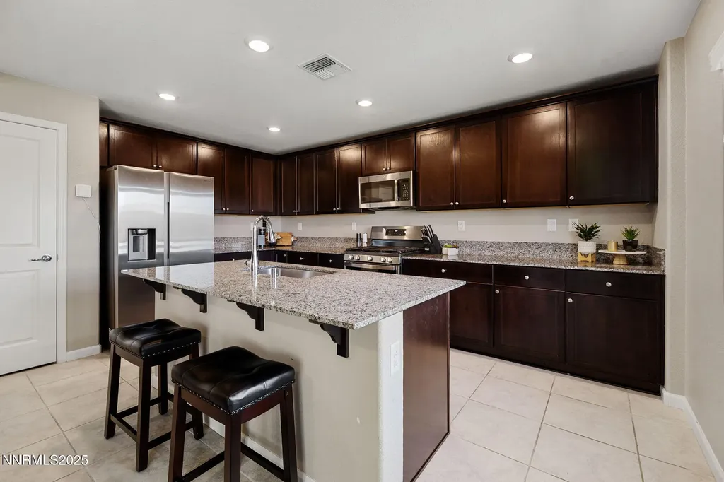 9015 Quail Grove Reno NV 89506