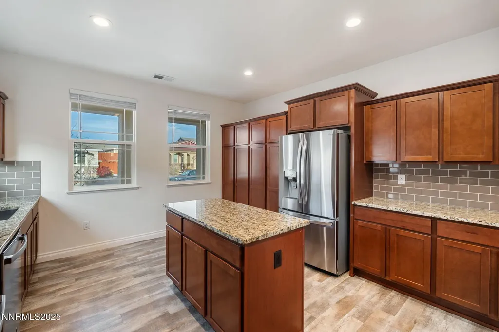 18718 Knott Creek Reno NV 89508