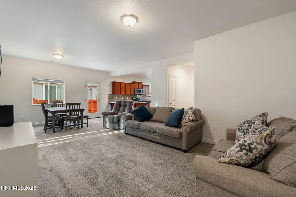 18718 Knott Creek Reno NV 89508