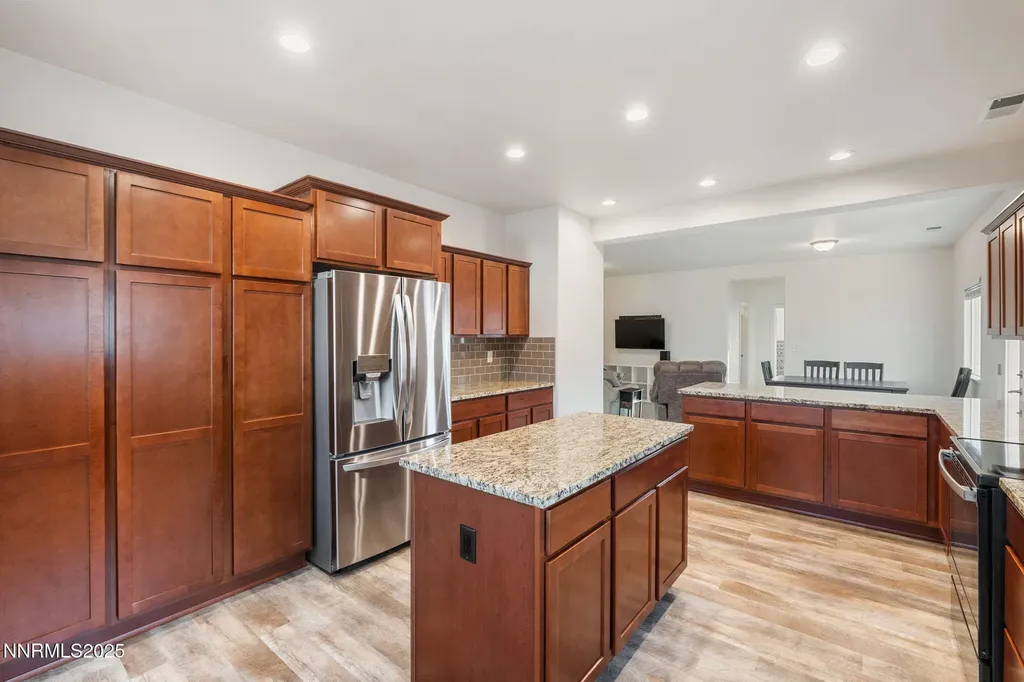 18718 Knott Creek Reno NV 89508