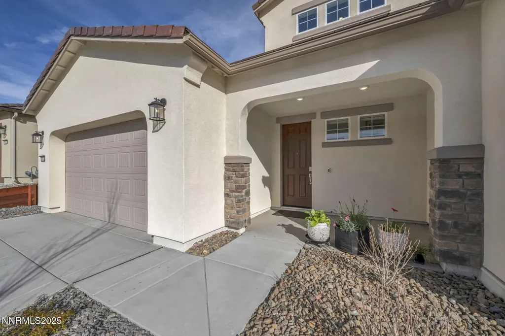 6870 Pilot Peak Sparks NV 89436