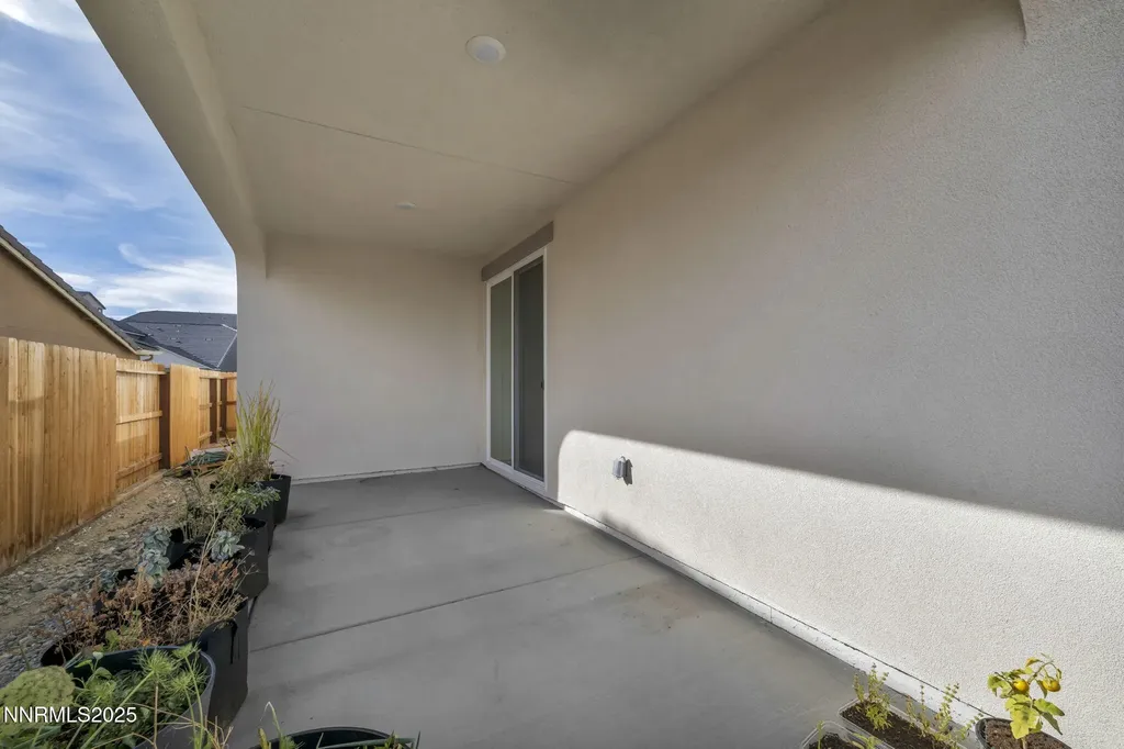 6870 Pilot Peak Sparks NV 89436