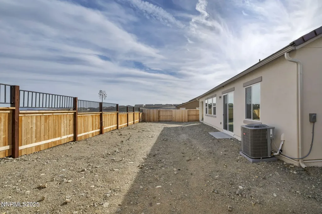 6870 Pilot Peak Sparks NV 89436
