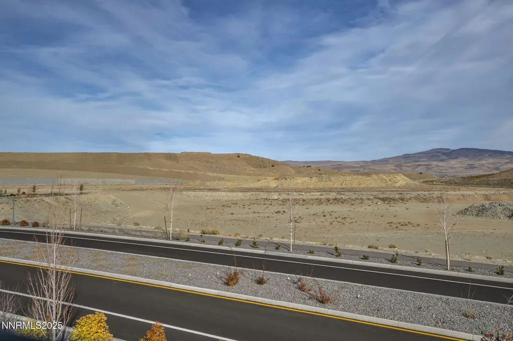6870 Pilot Peak Sparks NV 89436