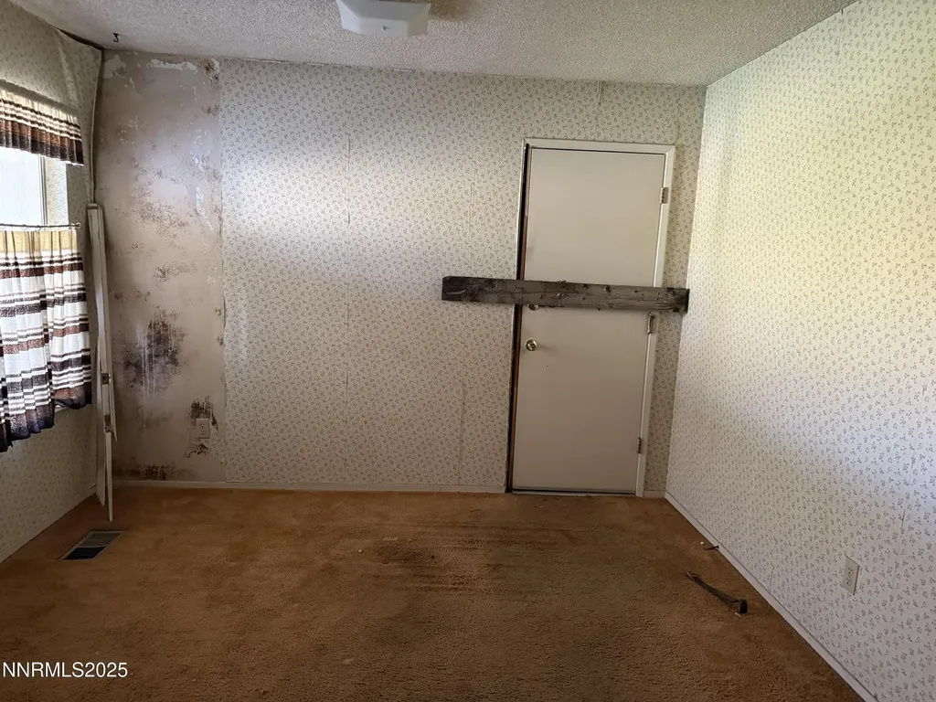 6521 Flower Reno NV 89506