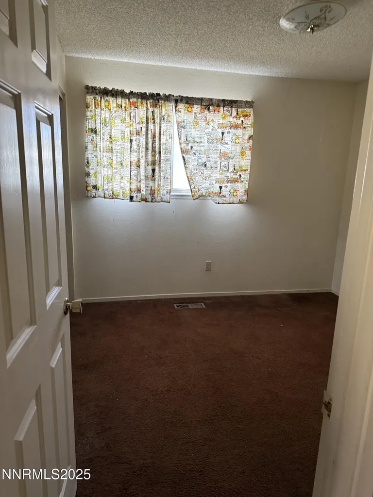 6521 Flower Reno NV 89506