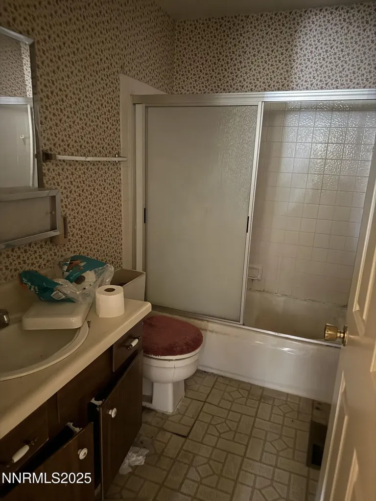6521 Flower Reno NV 89506