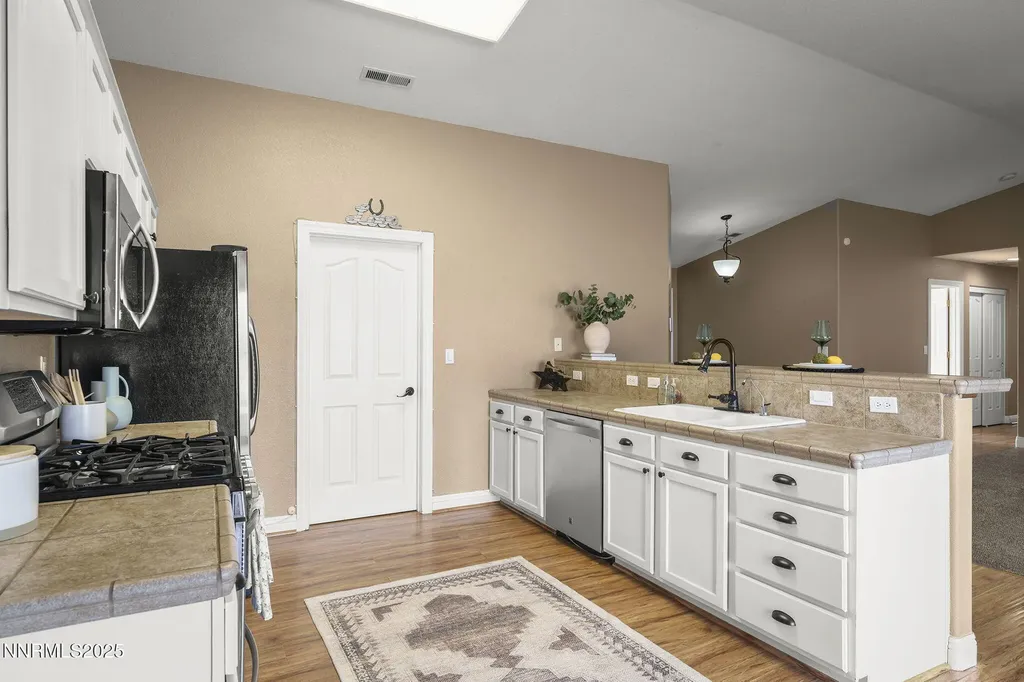 1362 Kim Minden NV 89423