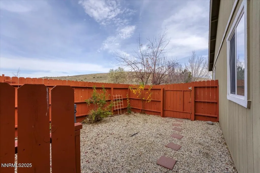 17365 Aquamarine Reno NV 89508