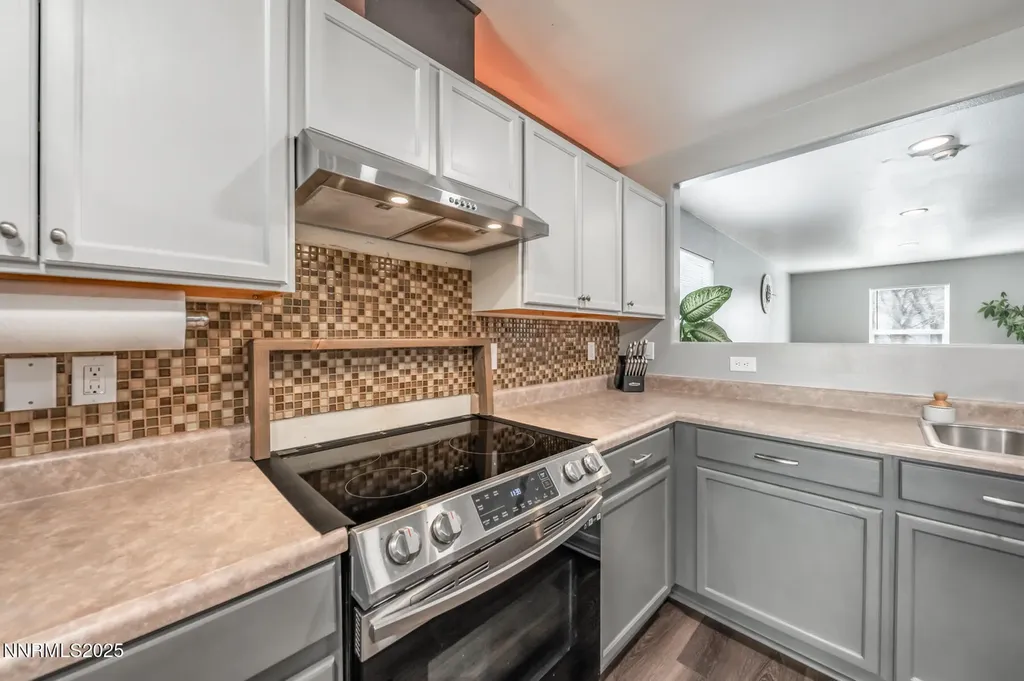7447 Findhorn Reno NV 89506