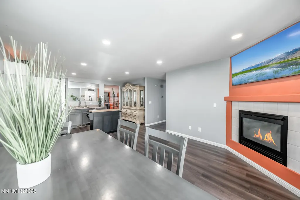 7447 Findhorn Reno NV 89506