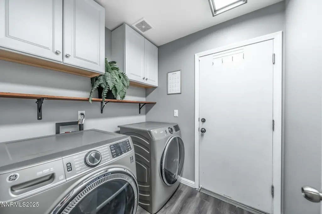 7447 Findhorn Reno NV 89506
