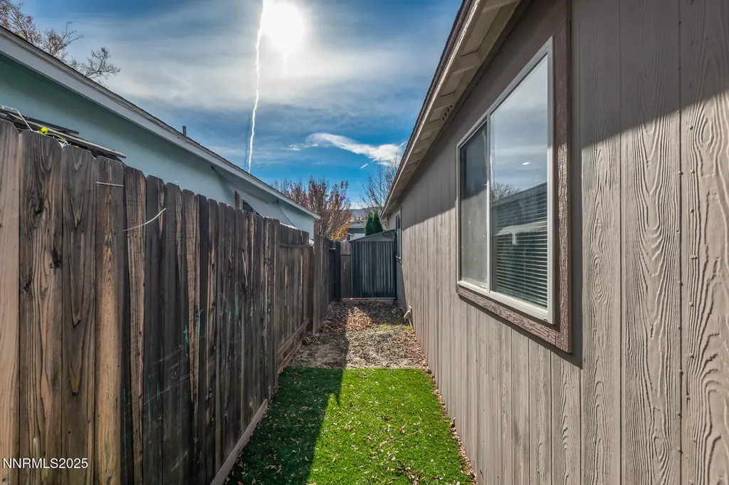 7447 Findhorn Reno NV 89506