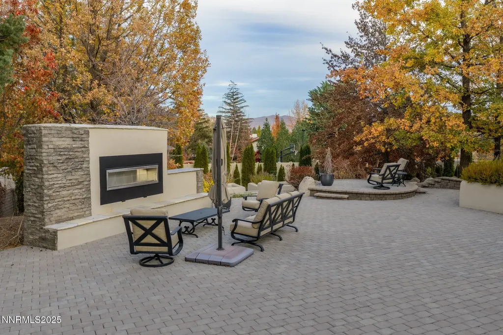 1825 Manzanita Reno NV 89509