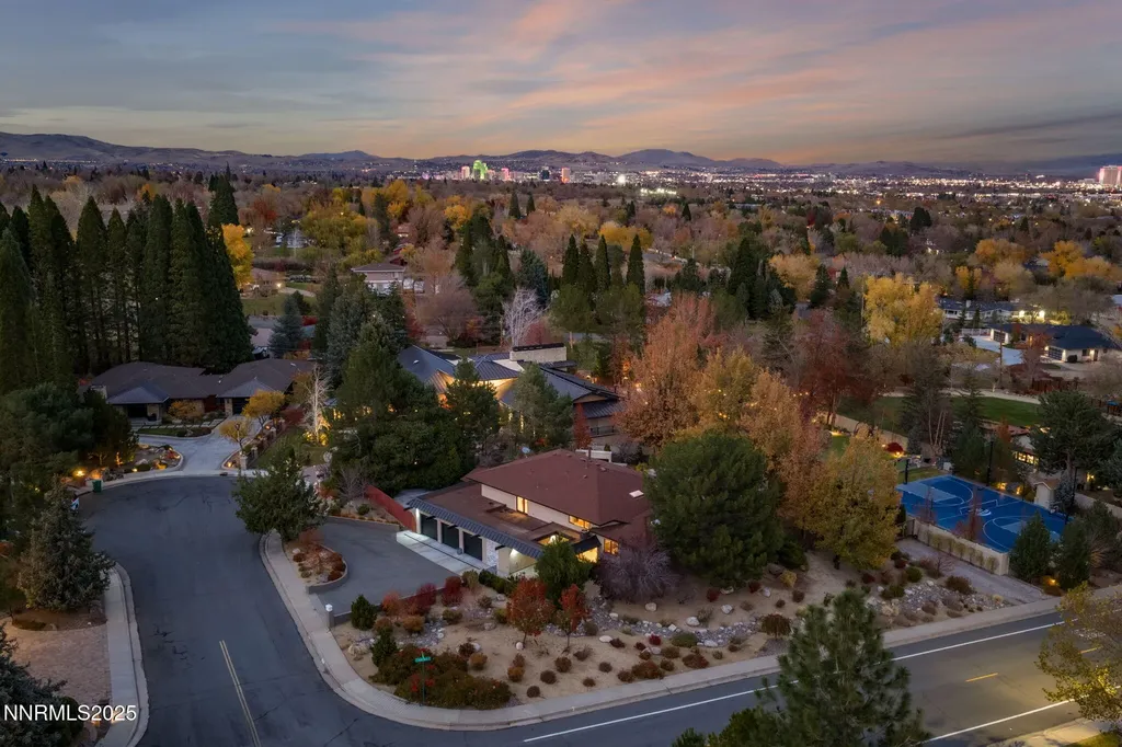 1825 Manzanita Reno NV 89509