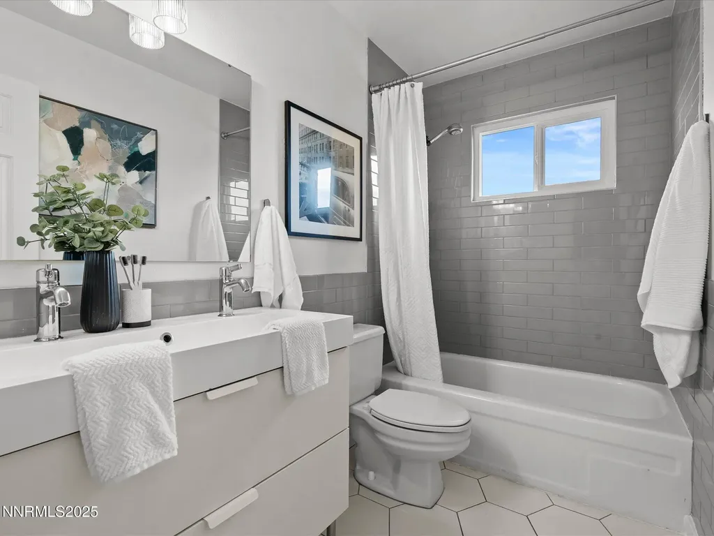 2955 Scholl Reno NV 89503