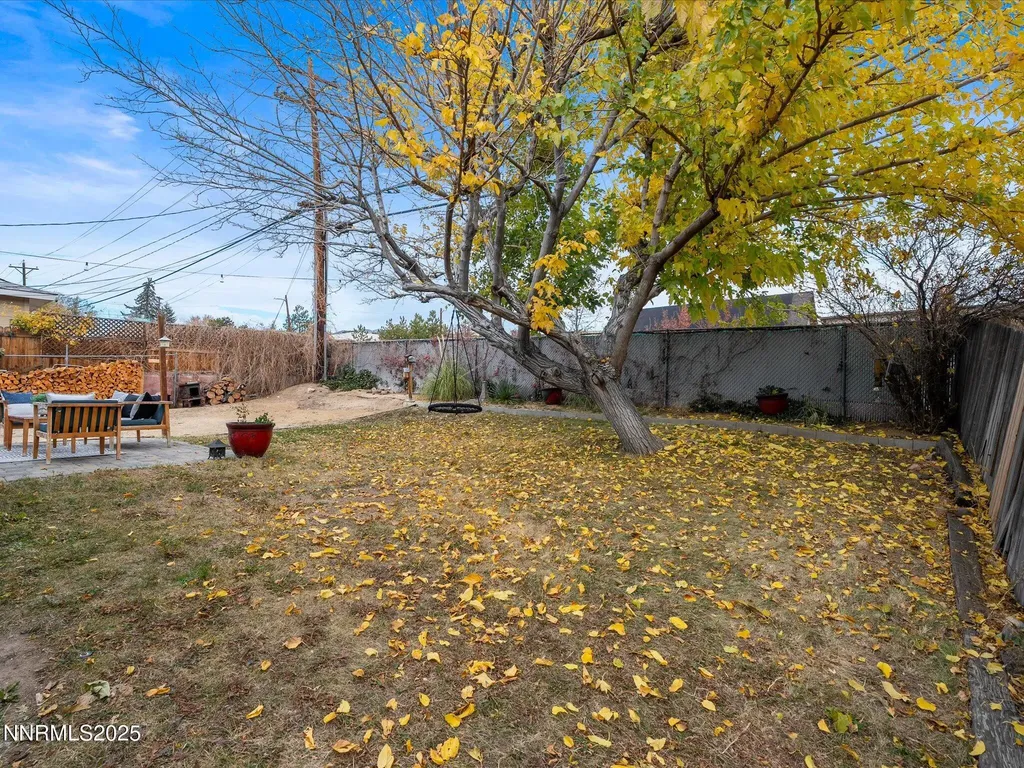 2955 Scholl Reno NV 89503
