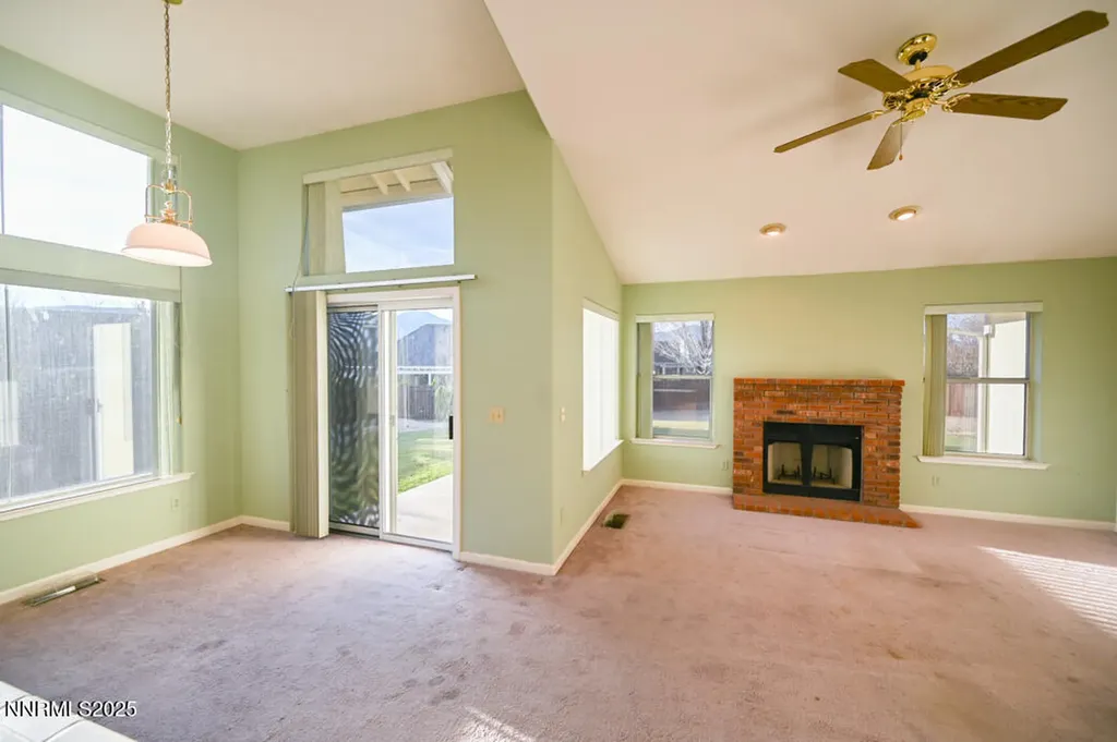 1290 Saddlehorn Minden NV 89423