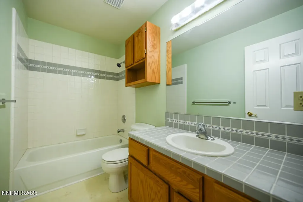 1290 Saddlehorn Minden NV 89423