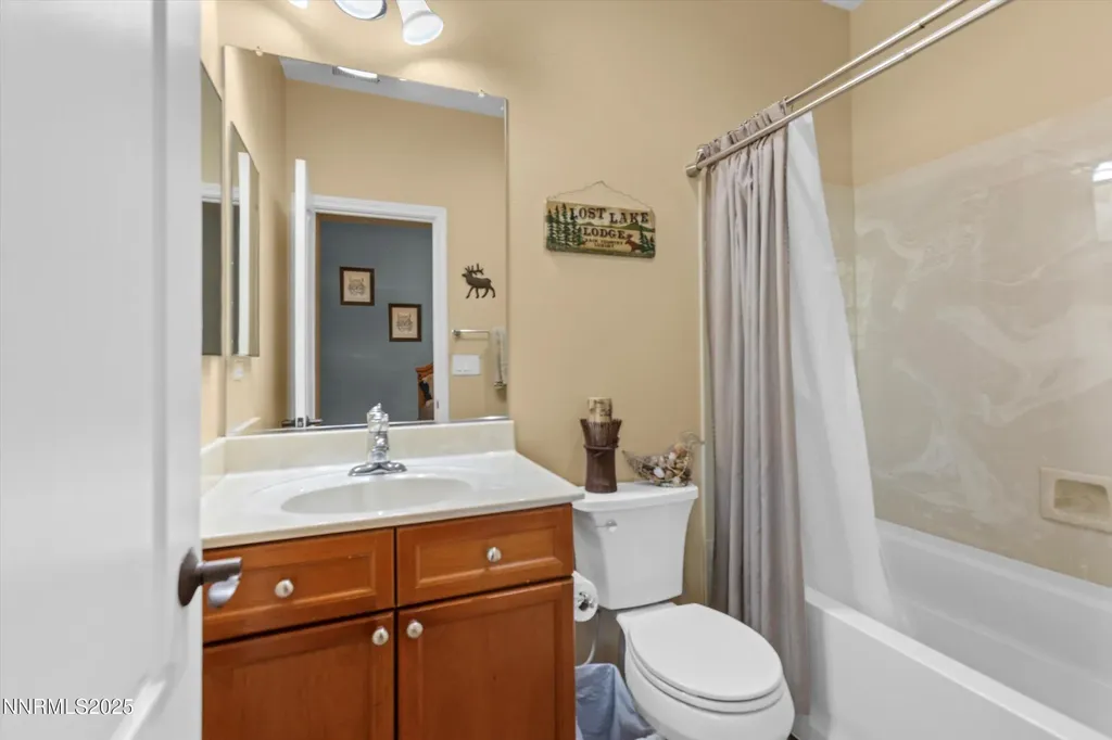 5227 Vista Heights Sparks NV 89436