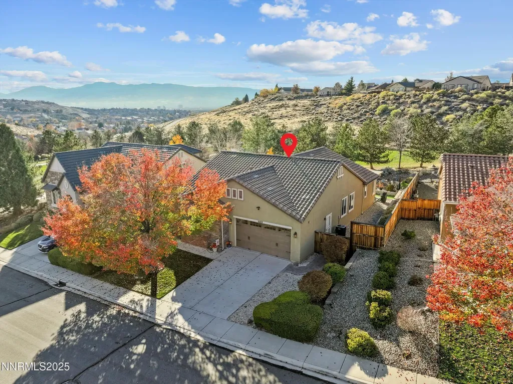5227 Vista Heights Sparks NV 89436