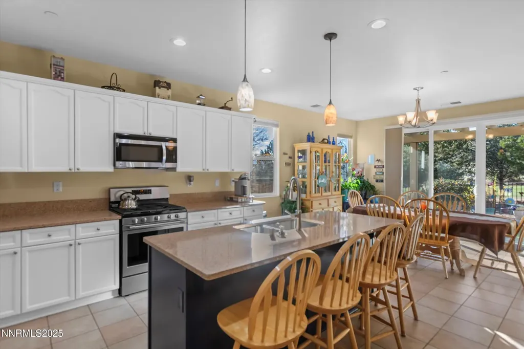 5227 Vista Heights Sparks NV 89436