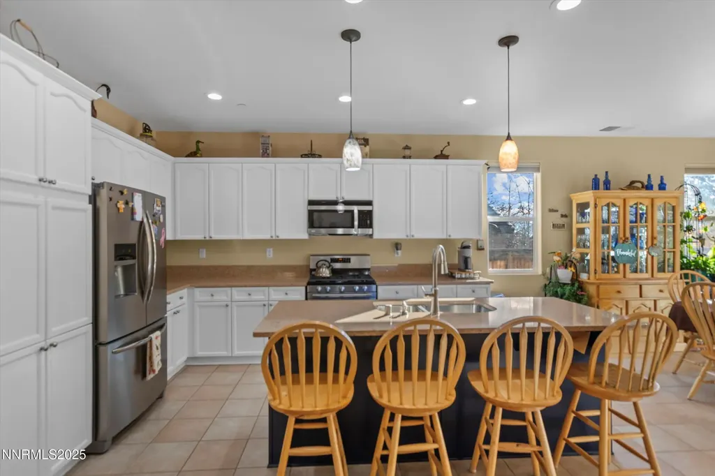 5227 Vista Heights Sparks NV 89436