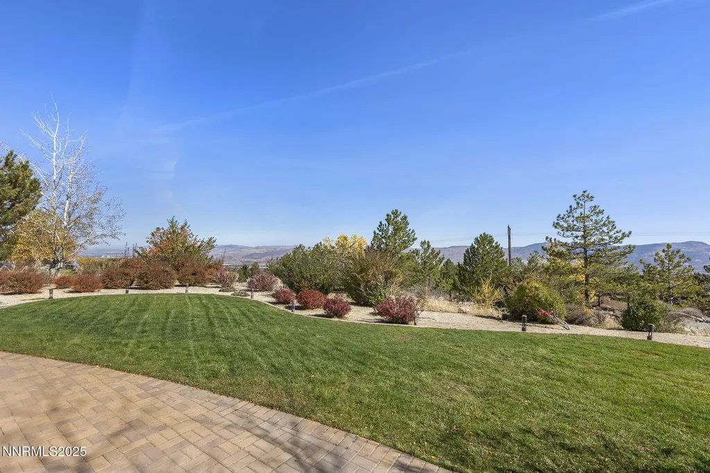 5640 Rue Saint Tropez Reno NV 89511