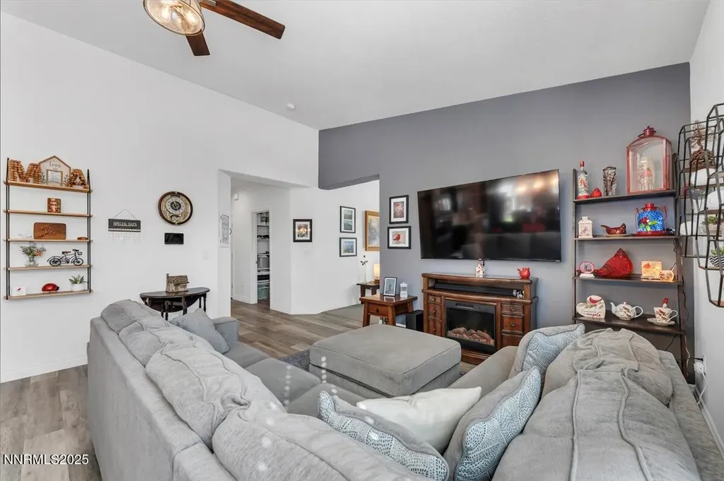 18722 Knott Creek Reno NV 89508