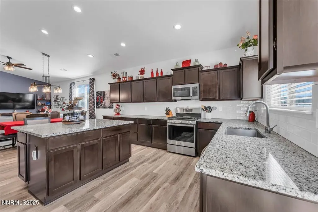 18722 Knott Creek Reno NV 89508