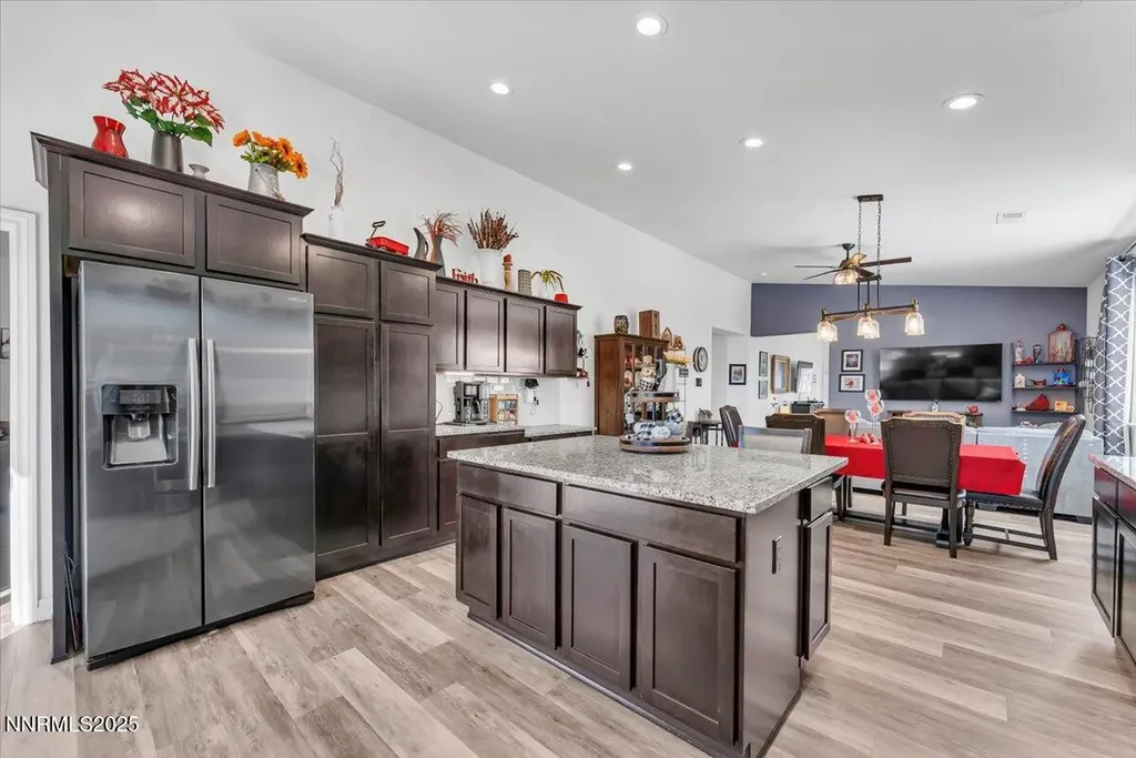 18722 Knott Creek Reno NV 89508