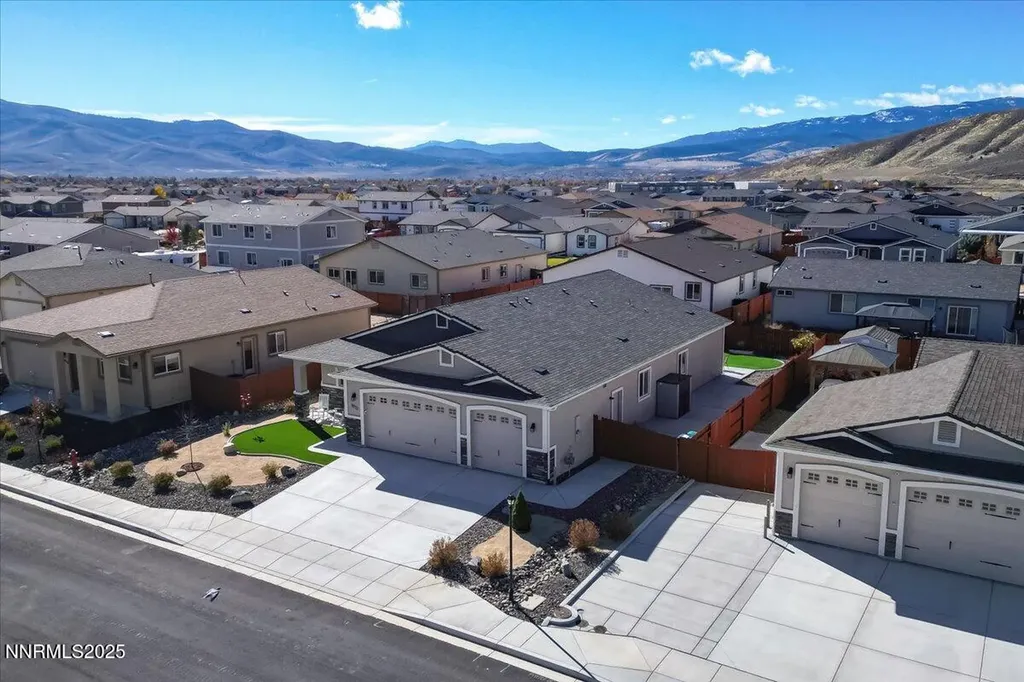 18722 Knott Creek Reno NV 89508