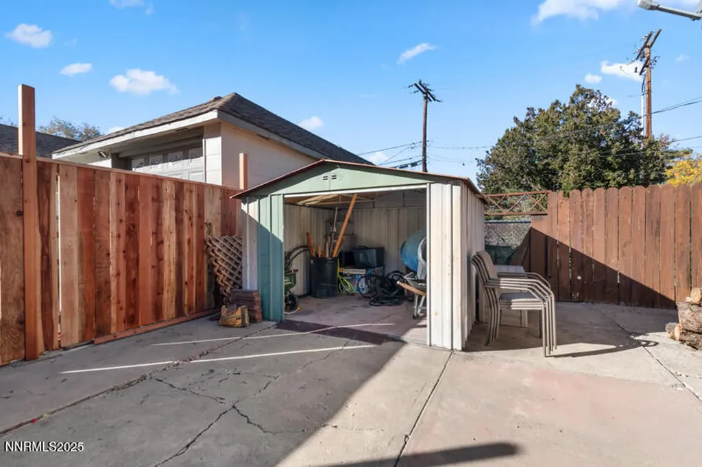 10 Lincoln Sparks NV 89431
