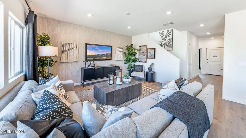7489 Capstone Reno NV 89506