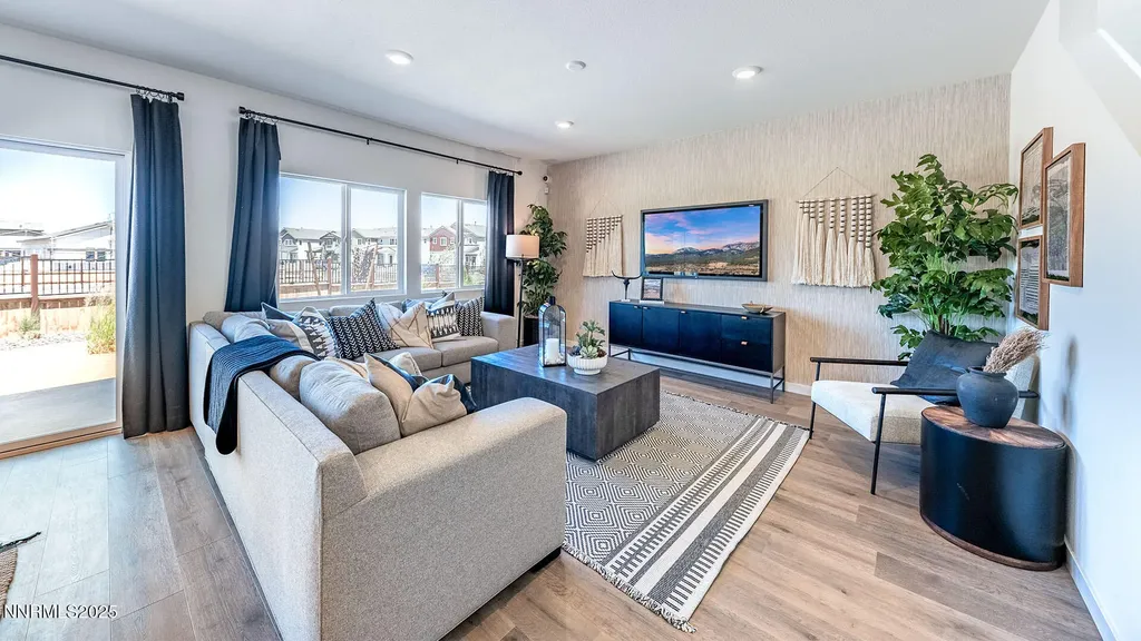 7489 Capstone Reno NV 89506