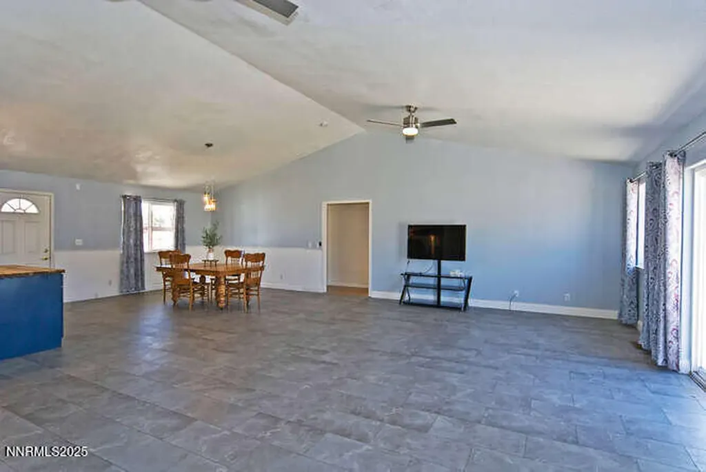 1141 Centerville Gardnerville NV 89460