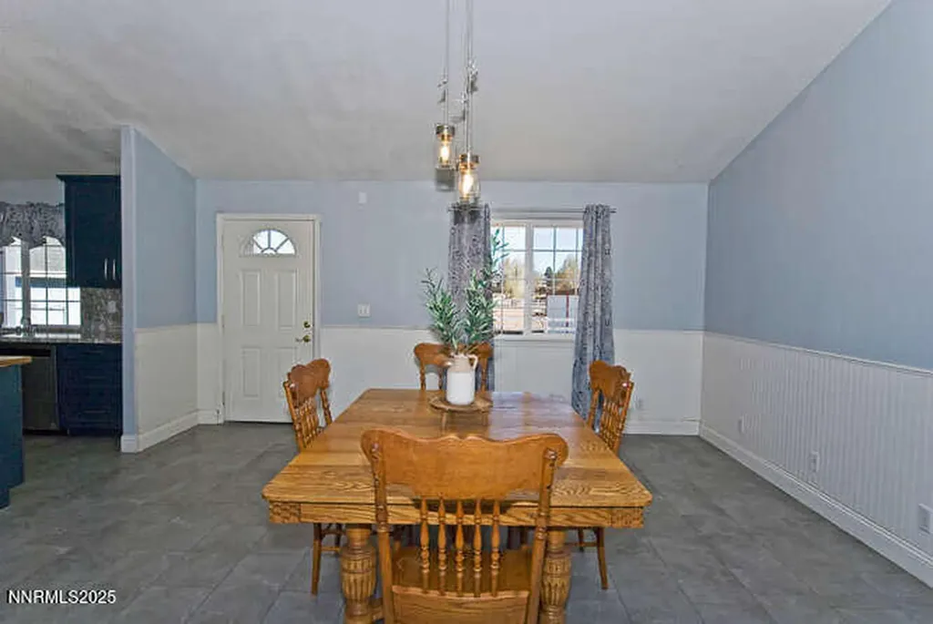 1141 Centerville Gardnerville NV 89460