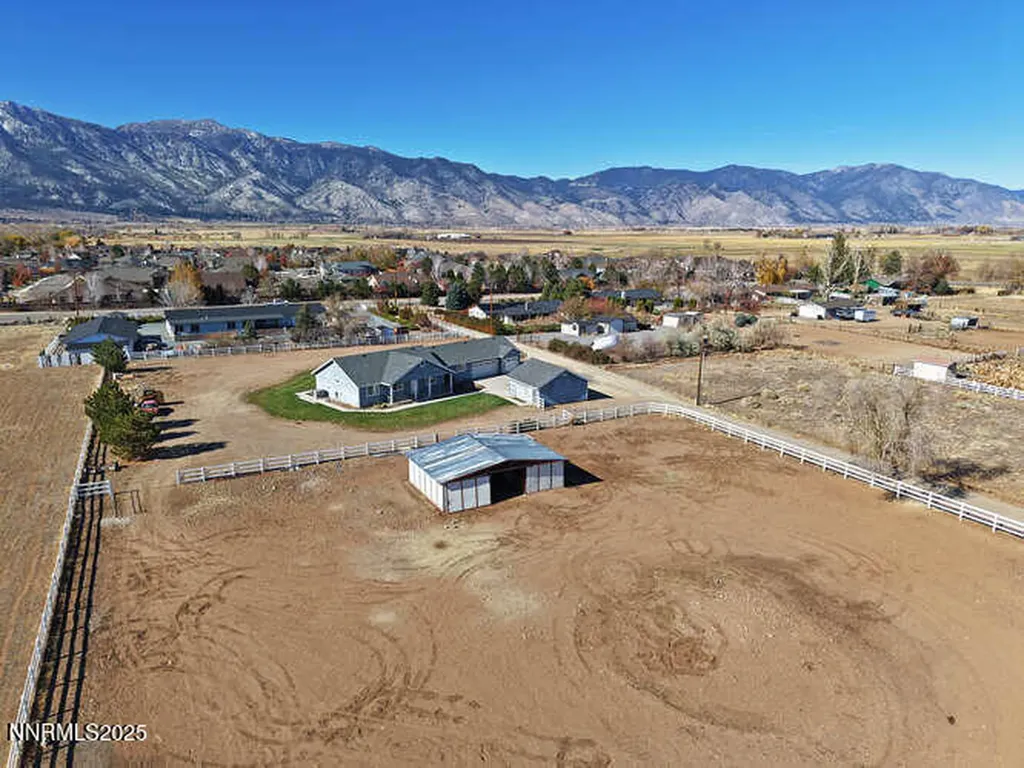 1141 Centerville Gardnerville NV 89460