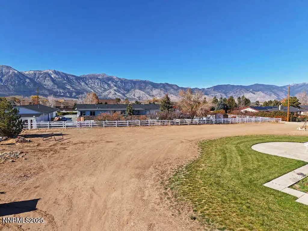 1141 Centerville Gardnerville NV 89460
