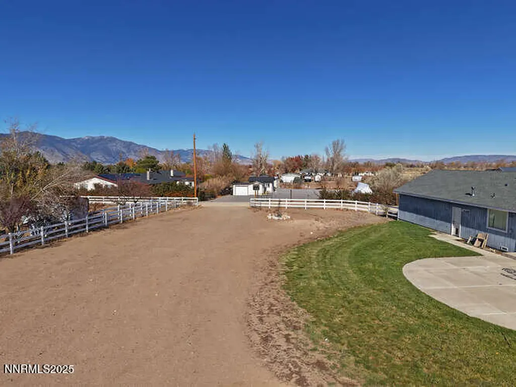 1141 Centerville Gardnerville NV 89460