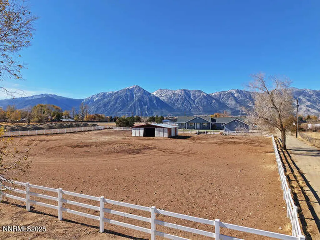 1141 Centerville Gardnerville NV 89460