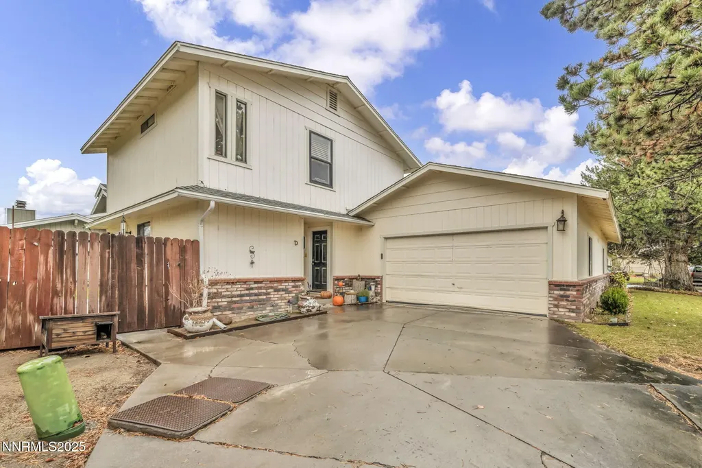 1476 Jessica Gardnerville NV 89410