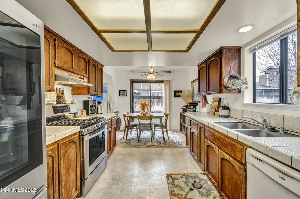 1476 Jessica Gardnerville NV 89410