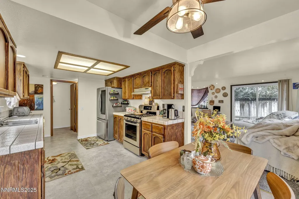 1476 Jessica Gardnerville NV 89410