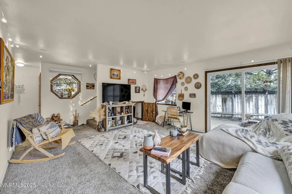 1476 Jessica Gardnerville NV 89410