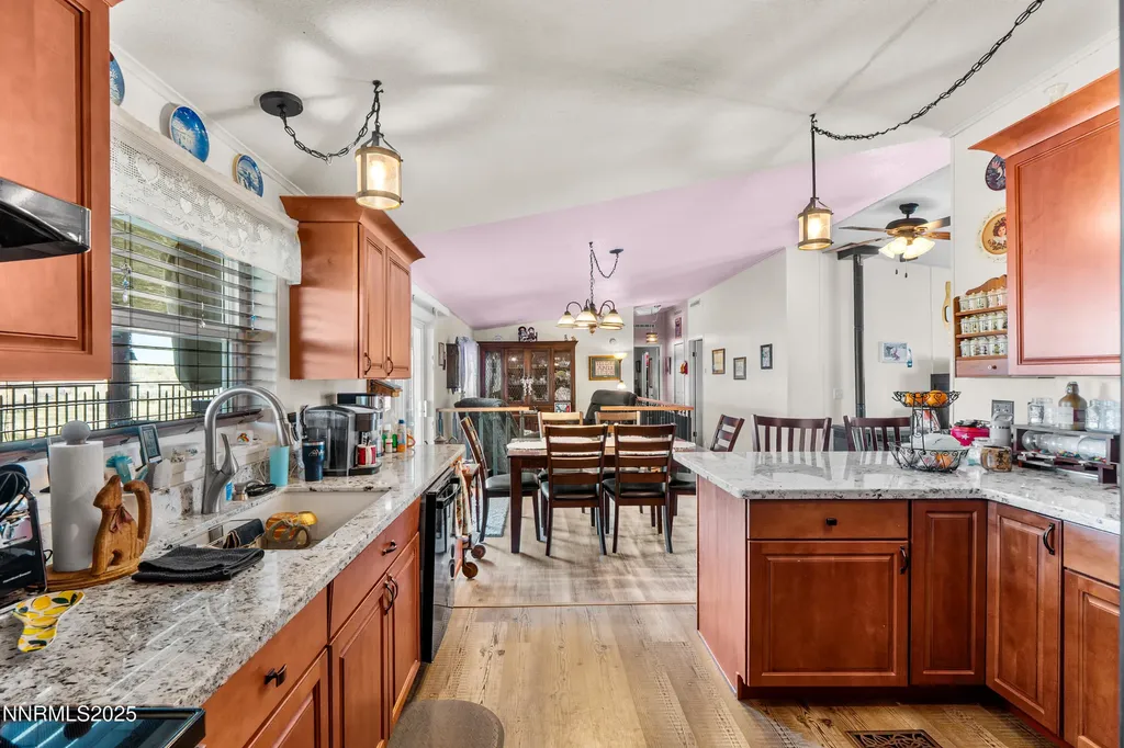 8975 Diamond Winnemucca NV 89445