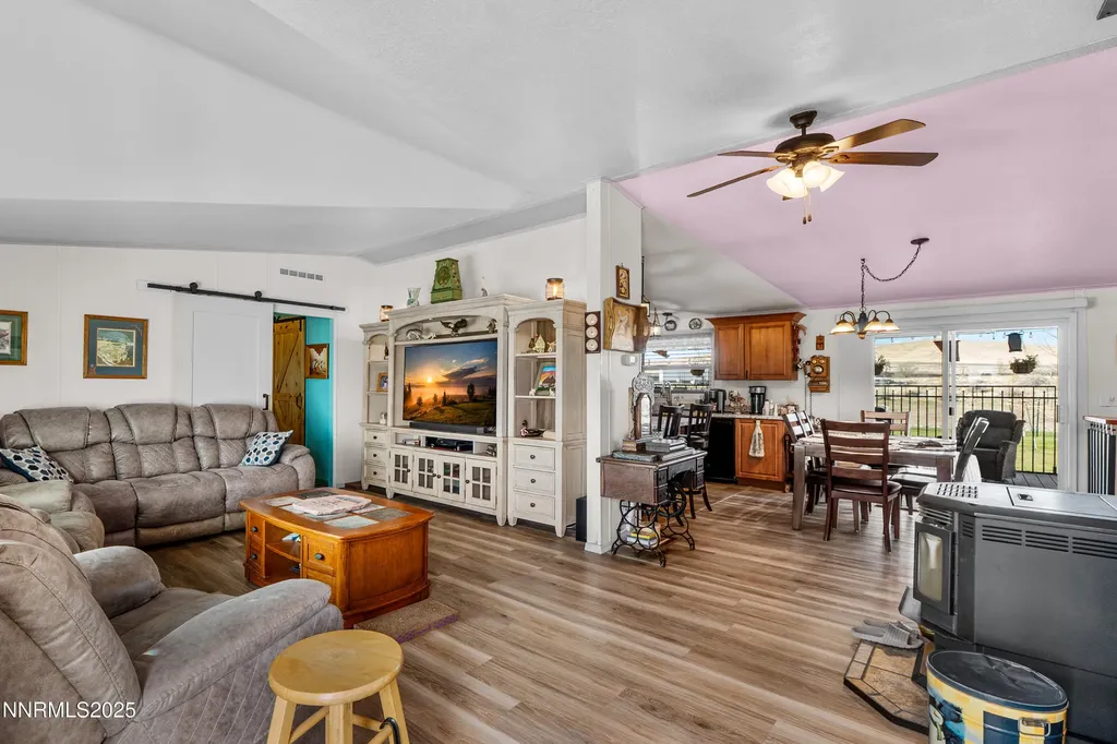 8975 Diamond Winnemucca NV 89445
