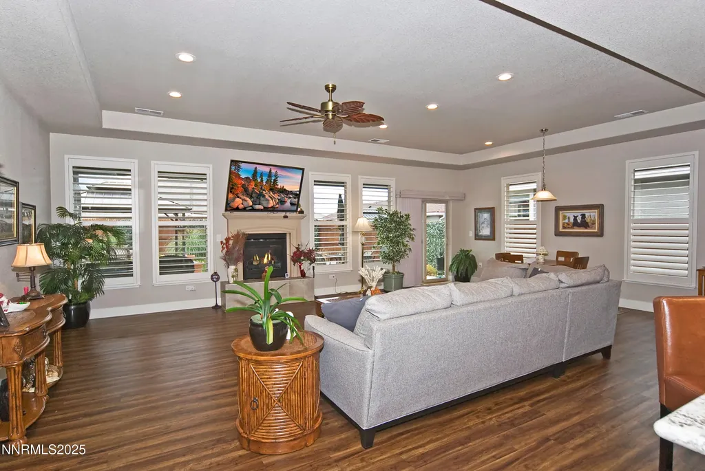 768 Cottage Gardnerville NV 89460