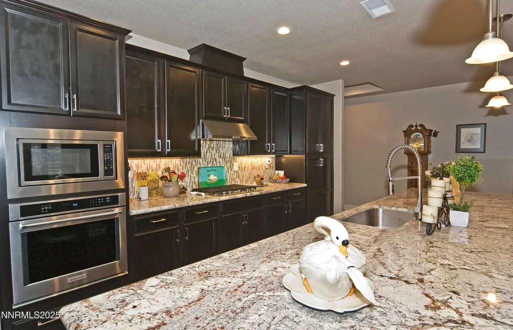 768 Cottage Gardnerville NV 89460